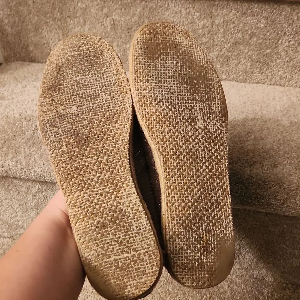 Toms Brown Woven Slip-on Shoes Men's 9 Women's 10